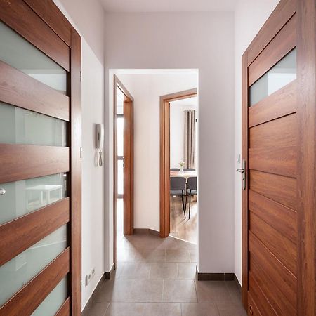 Metro Plocka Cosy Apartment ワルシャワ エクステリア 写真