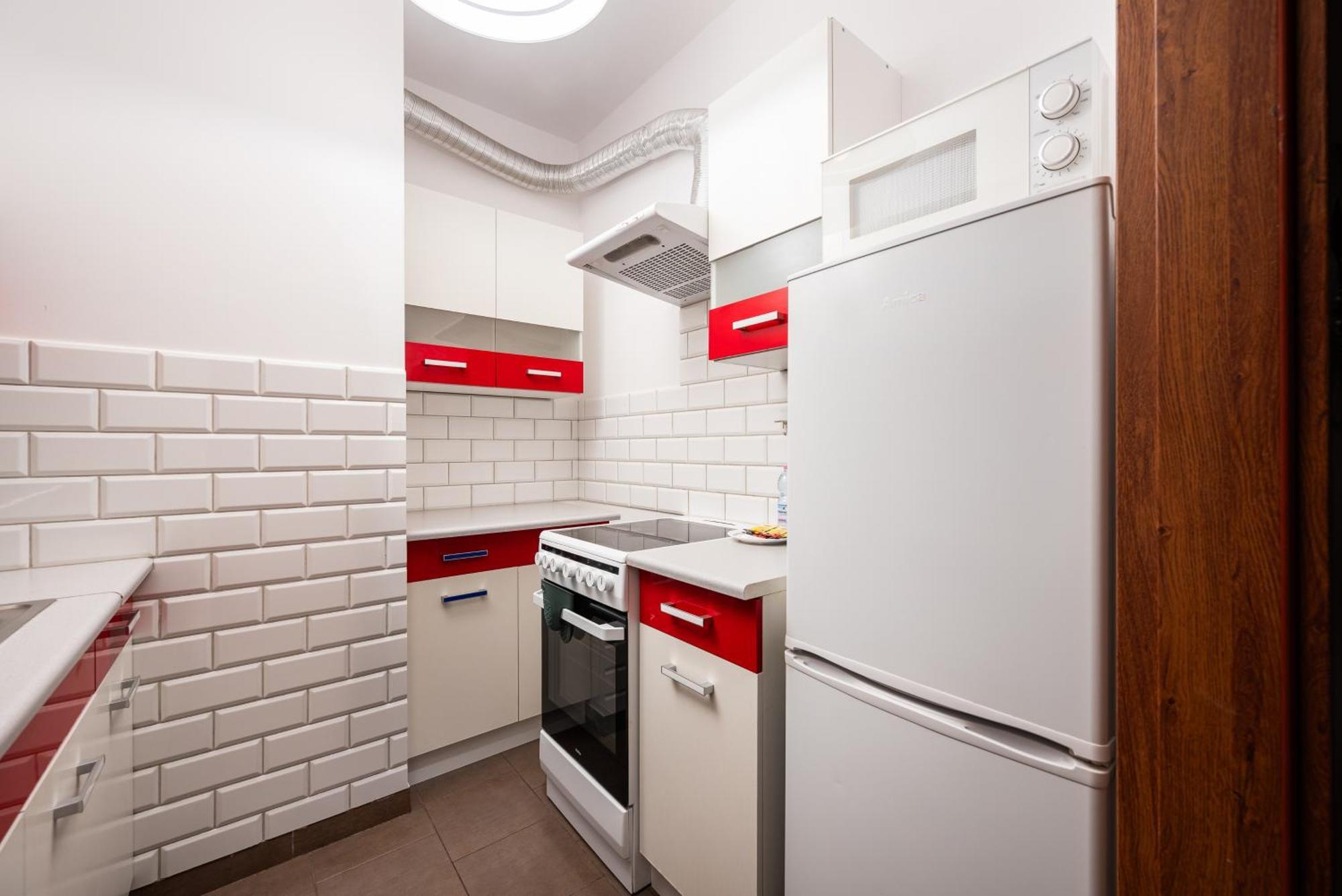 Metro Plocka Cosy Apartment ワルシャワ エクステリア 写真