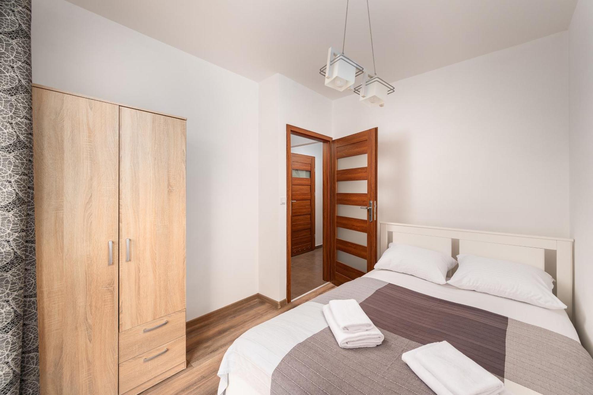 Metro Plocka Cosy Apartment ワルシャワ エクステリア 写真
